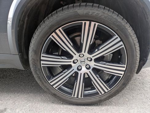 Used 2023 Volvo XC90 B6 Ultimate w/ Protection Package Premier image 30