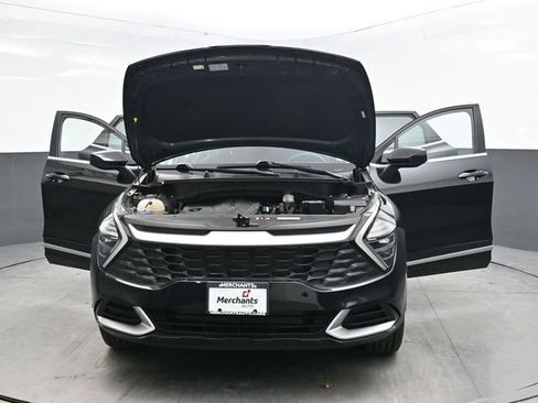 Used 2024 Kia Sportage LX AWD/4WD image 35