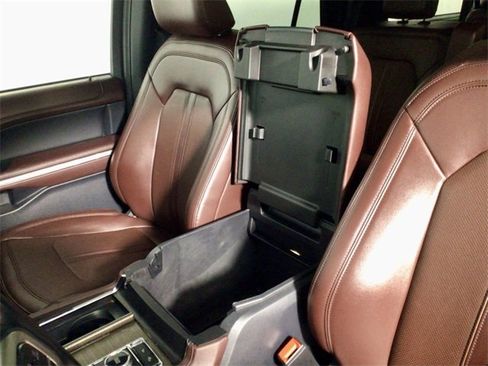 Used 2024 Ford Expedition Max Limited image 29