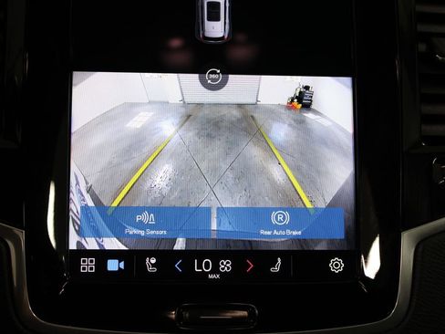 Used 2024 Volvo XC90 T8 Plus w/ Protection Package Premier image 53