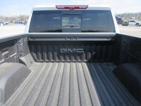 New 2026 GMC Sierra 1500 AT4X AWD/4WD image 6