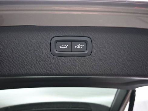 New 2026 Volvo XC90 B6 Ultra w/ Protection Package Premier image 33