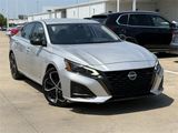 Used 2023 Nissan Altima 2.5 SR image 2