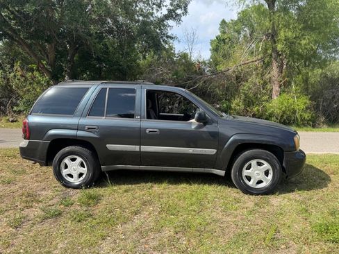 Used 2003 Chevrolet TrailBlazer LS w/ Preferred Equipment Group RWD image 5