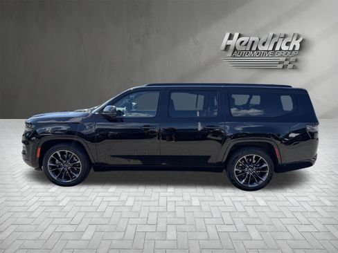 Used 2024 Jeep Grand Wagoneer L Series III w/ Rear Seat Video Group 1 AWD/4WD image 7