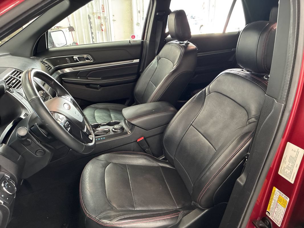 Used 2018 Ford Explorer Sport AWD/4WD image 9