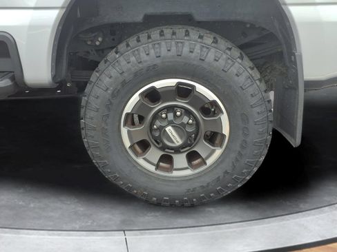 Used 2023 Ford F350 Platinum w/ Tremor Off-Road Package AWD/4WD image 20