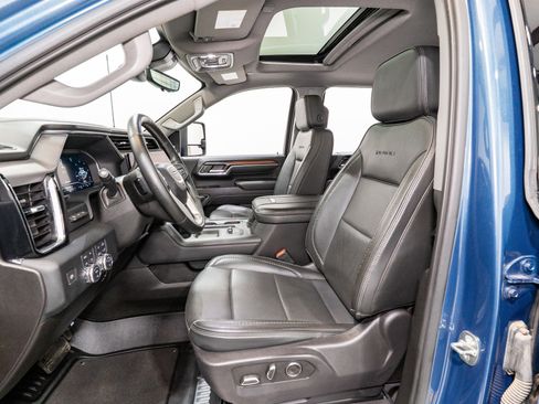 Used 2024 GMC Sierra 3500 Denali w/ Denali Reserve Package AWD/4WD image 18