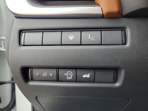 New 2026 Nissan Rogue Platinum image 24