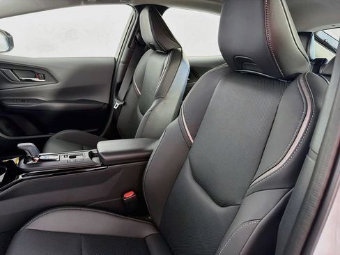 New 2027 Toyota Prius XLE FWD image 32