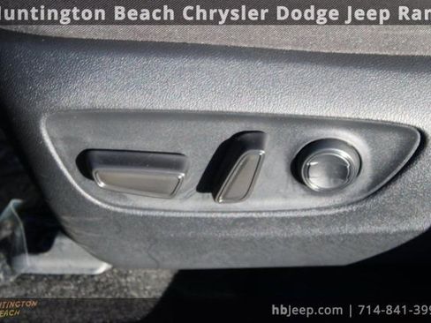 Used 2024 Toyota RAV4 AWD Hybrid image 31