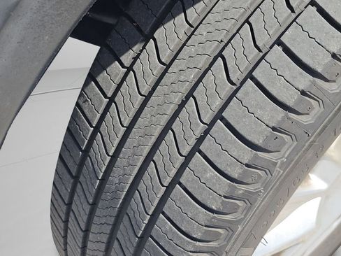 Used 2016 Honda CR-V EX-L image 17