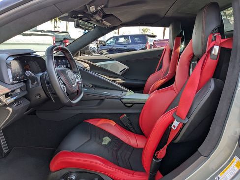 Used 2022 Chevrolet Corvette Stingray Premium Conv w/ Z51 Performance Package image 20