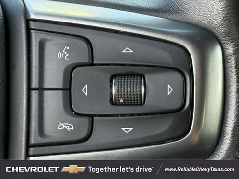 Used 2022 Chevrolet Suburban Z71 AWD/4WD image 16