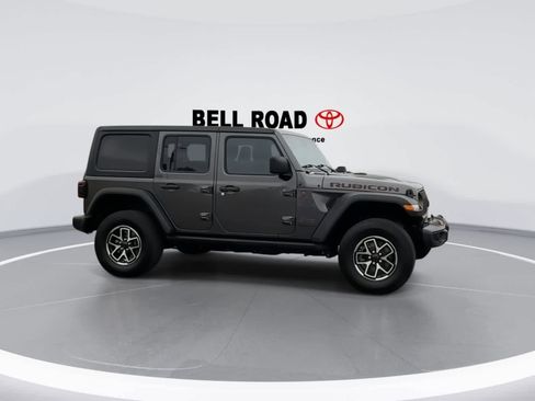 Used 2024 Jeep Wrangler Unlimited Rubicon image 10
