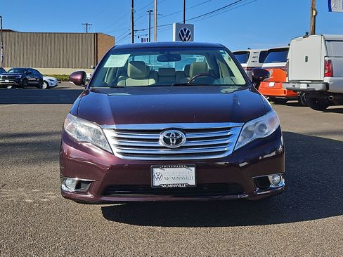Used 2011 Toyota Avalon image 8