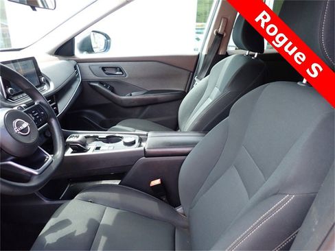 Used 2023 Nissan Rogue S image 15