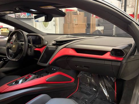 Used 2024 Lamborghini Revuelto AWD/4WD image 29