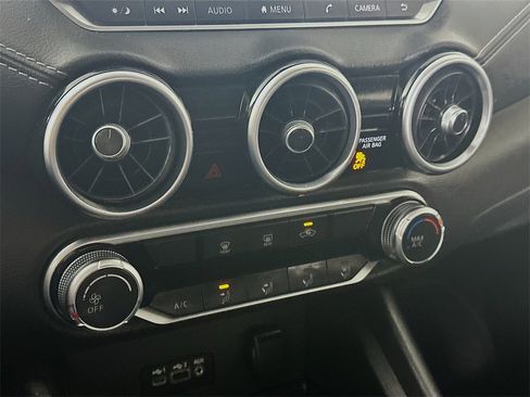 Used 2023 Nissan Sentra SV image 18