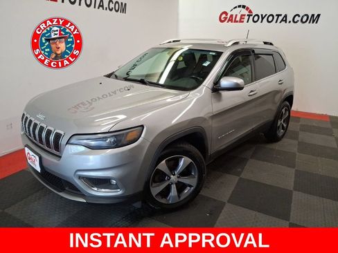 Used 2019 Jeep Cherokee Limited w/ Trailer Tow Group AWD/4WD image 1