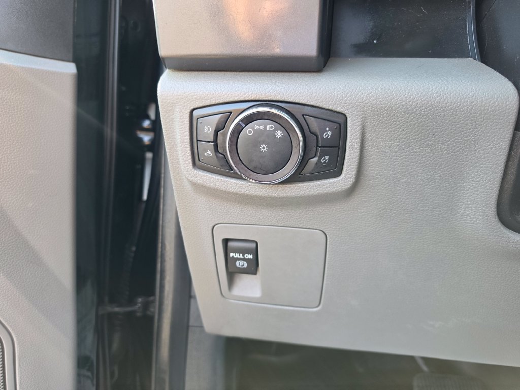 Used 2018 Ford F150 XLT AWD/4WD image 21