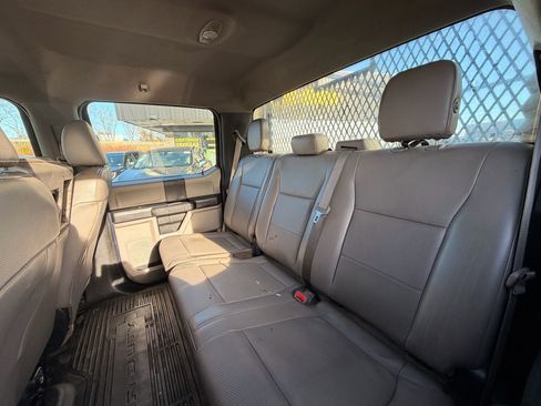 Used 2017 Ford F250 XL w/ Power Equipment Group image 16