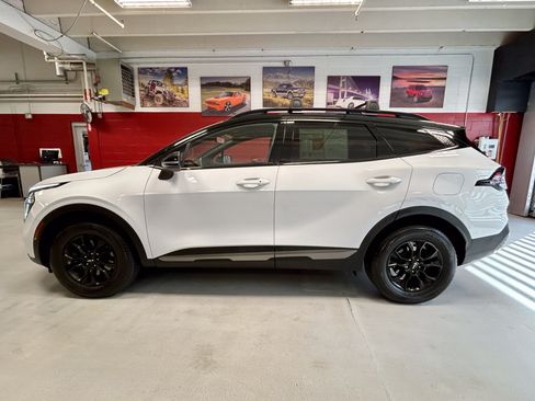 Used 2023 Kia Sportage X-Pro AWD/4WD image 2