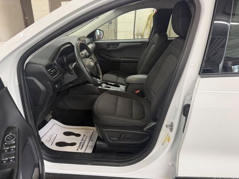 Used 2023 Ford Escape Active AWD/4WD image 13