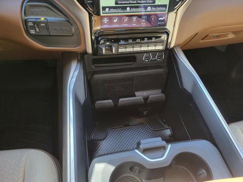 Used 2021 RAM 3500 Laramie image 36