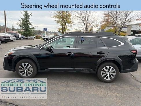 Certified 2025 Subaru Outback Premium image 8