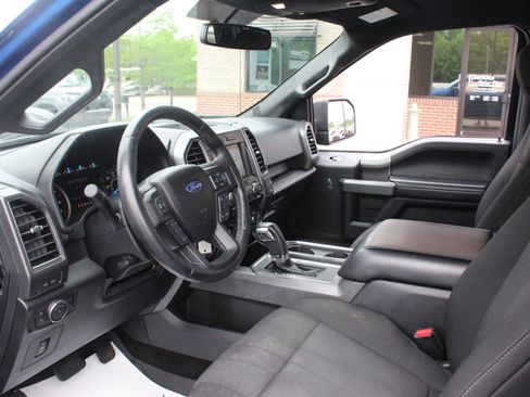 Used 2017 Ford F150 XLT w/ Equipment Group 302A Luxury AWD/4WD image 13