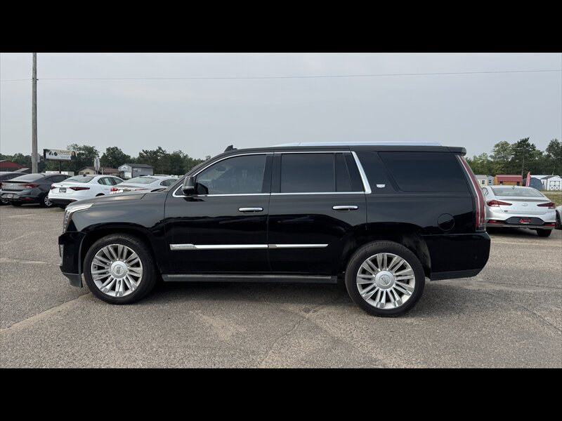 Used 2017 Cadillac Escalade Platinum AWD/4WD image 10