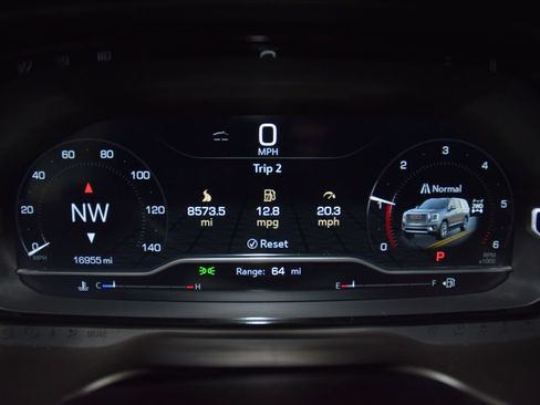 Used 2024 GMC Yukon XL Denali AWD/4WD image 56