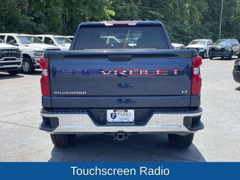 Used 2022 Chevrolet Silverado 1500 LT AWD/4WD image 7