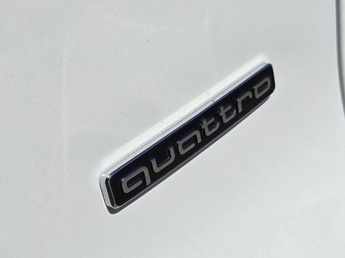 Certified 2025 Audi Q5 Prestige AWD/4WD image 14
