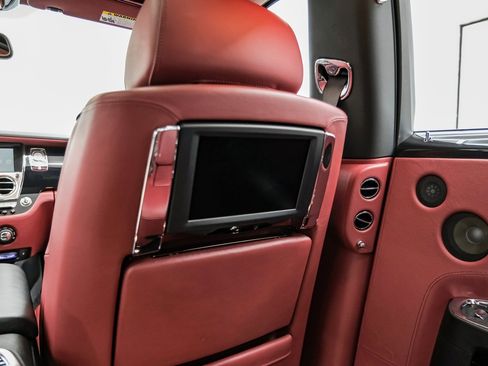 Used 2014 Rolls-Royce Ghost image 54