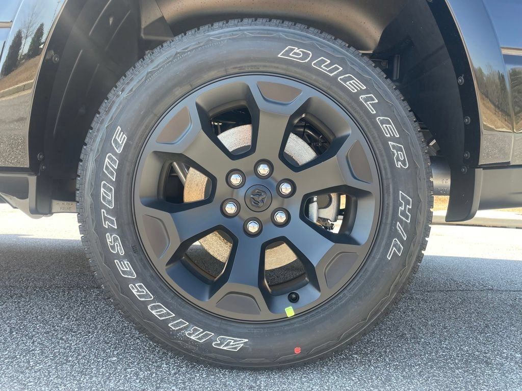 New 2026 RAM 1500 Big Horn AWD/4WD image 9