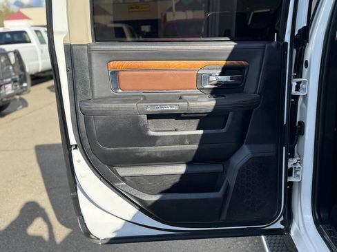 Used 2015 RAM 3500 Laramie Longhorn image 15