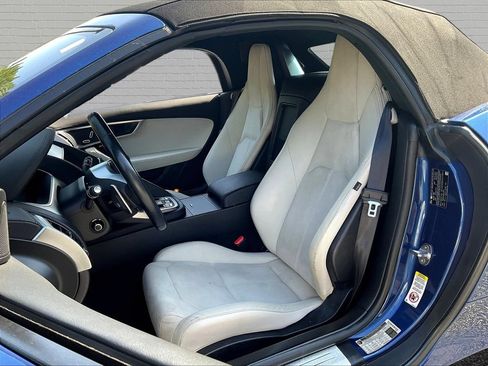 Used 2023 Jaguar F-TYPE Convertible RWD image 17
