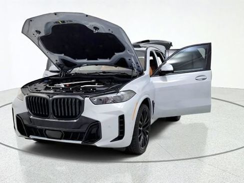 Used 2026 BMW X5 sDrive40i RWD image 13