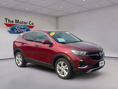 Used 2023 Buick Encore GX Preferred w/ Cold Weather Comfort Package FWD image 3