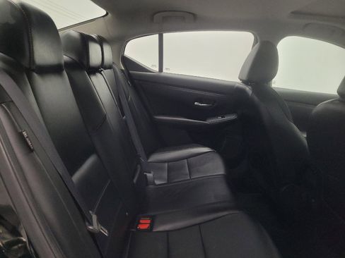 Used 2021 Nissan Sentra SR w/ SR Premium Package FWD image 19