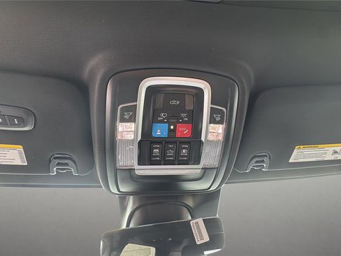 New 2026 RAM 3500 Limited AWD/4WD image 15