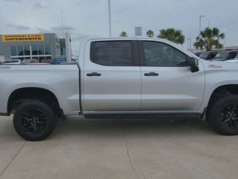 Used 2022 Chevrolet Silverado 1500 LT Trail Boss w/ Safety Package AWD/4WD image 9