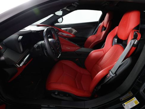 Used 2023 Chevrolet Corvette Z06 RWD image 32