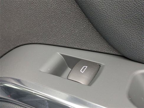 New 2026 Chevrolet Traverse Z71 image 32