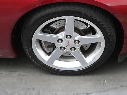 Used 2007 Chevrolet Corvette Coupe w/ Preferred Equipment Group RWD image 34