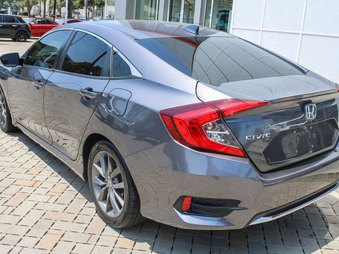 Used 2021 Honda Civic EX image 9
