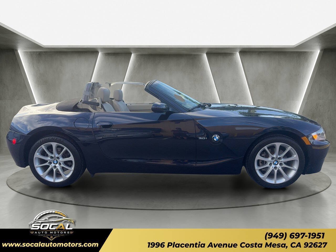 Used 2006 BMW Z4 3.0i RWD image 6