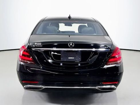 Used 2018 Mercedes-Benz S 560 4MATIC Sedan w/ Premium Package image 7